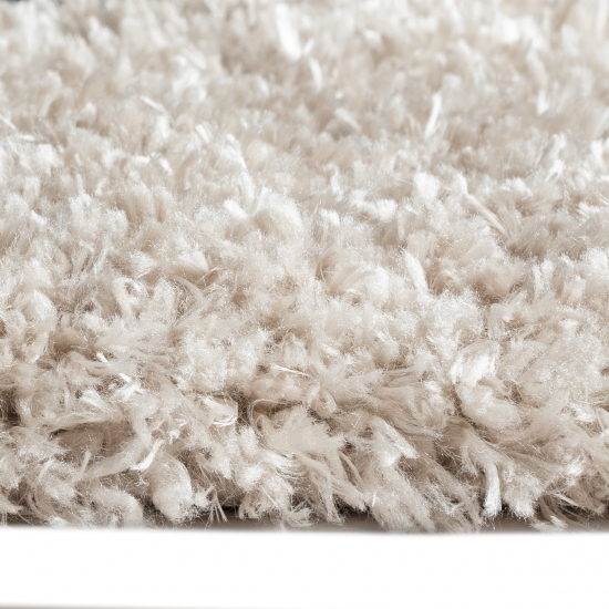 Preview: Klassischer Teppich hoher Flor und flauschig in beige