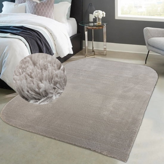 Designer Teppich mit abgerundeten Ecken – Waschbar – sandfarben