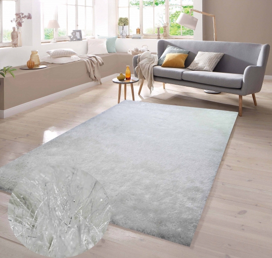 Shaggy Glitzer in Weiß